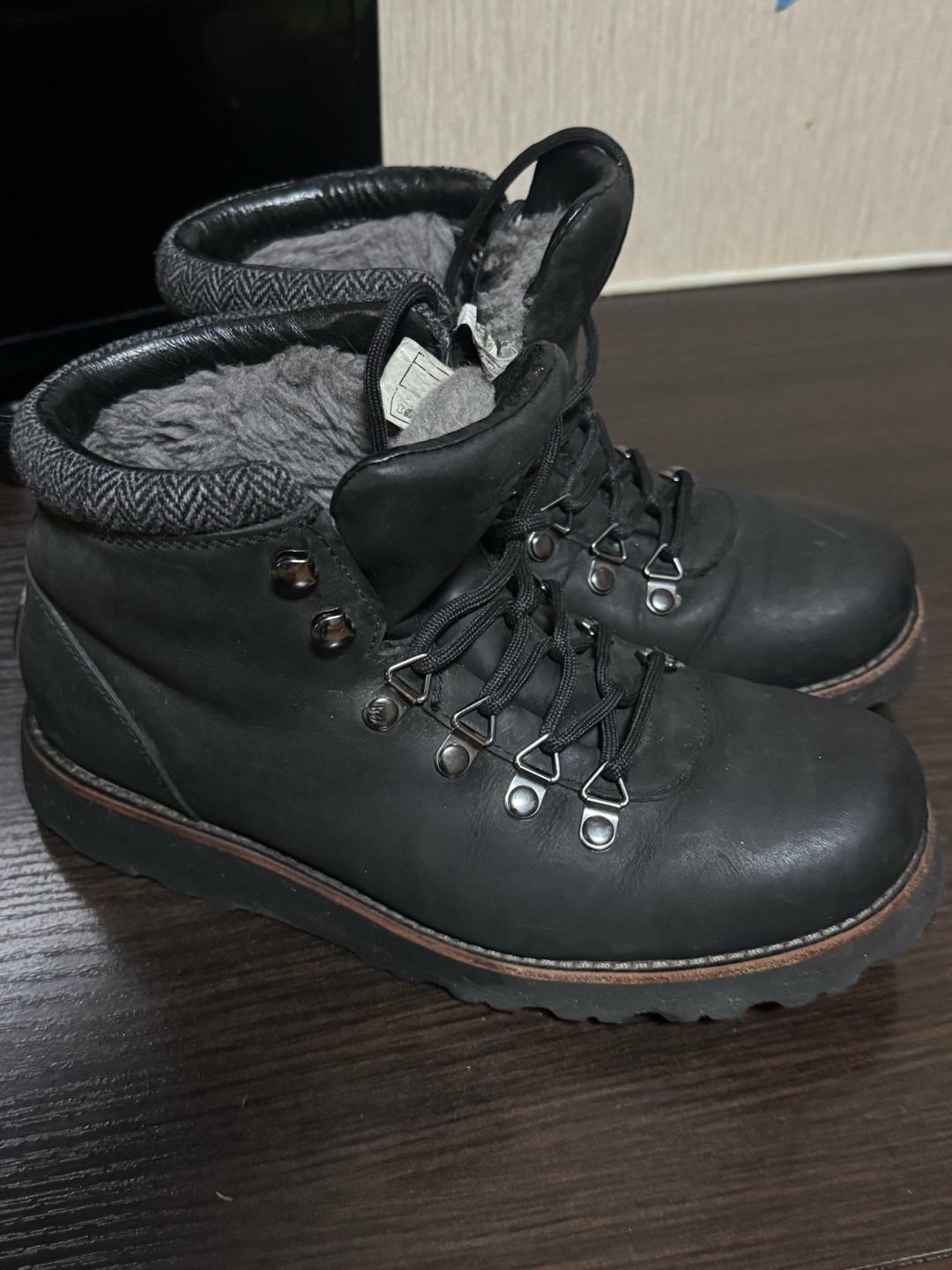 UGG Унисекс ботинки UGG — фото 2