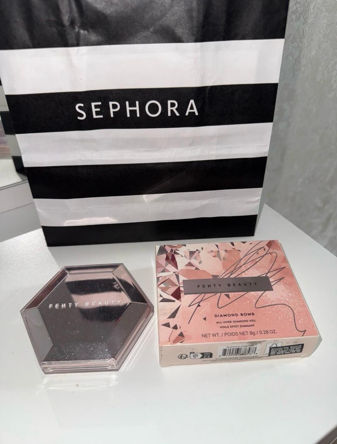 Fenty Beauty Хайлайтер Fenty Beauty Diamond Bomb — фото 2