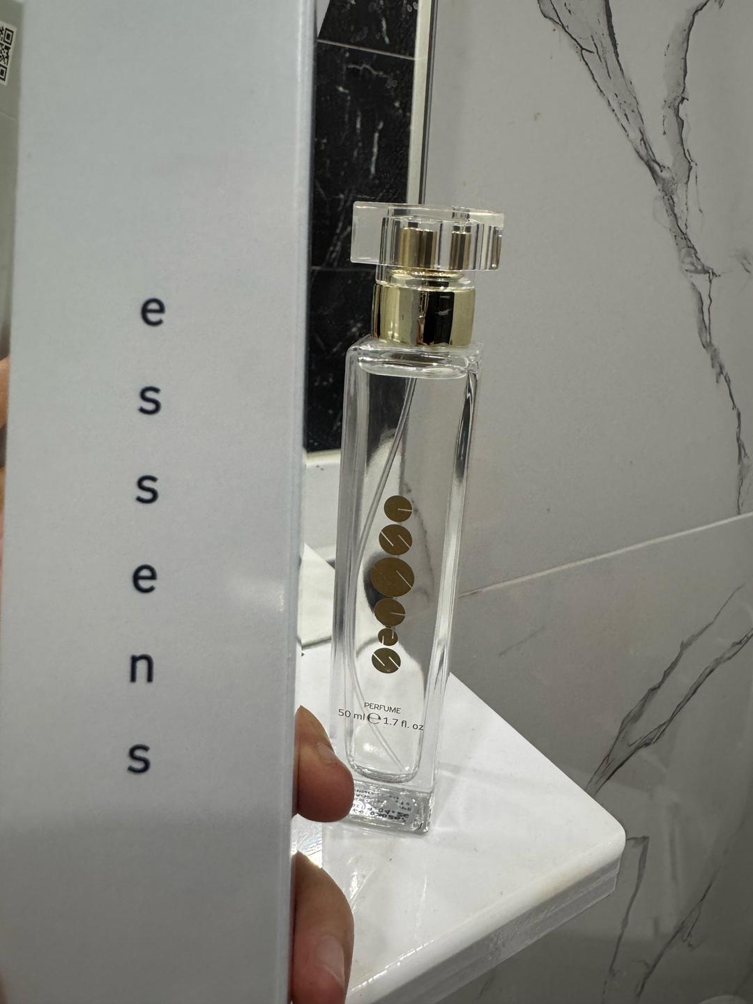 Essence Парфюмерная вода 50 мл Essens — фото 2