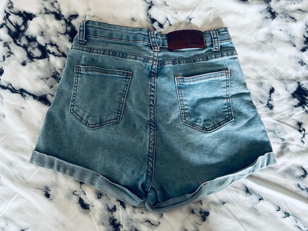 Zara Джинсовые шорты — фото 2