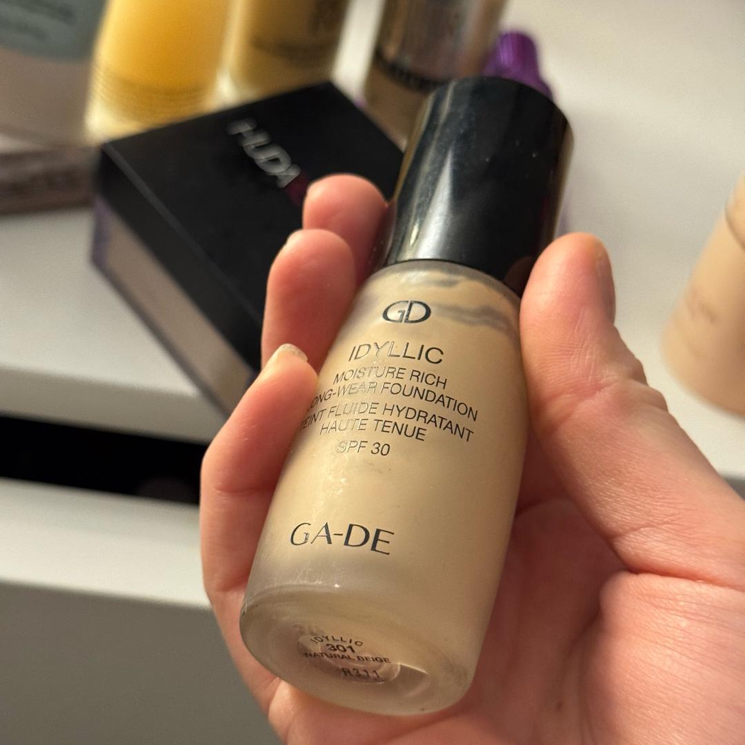 Ga De Gade idyllic 07 Natural Beige тональный крем — фото 2