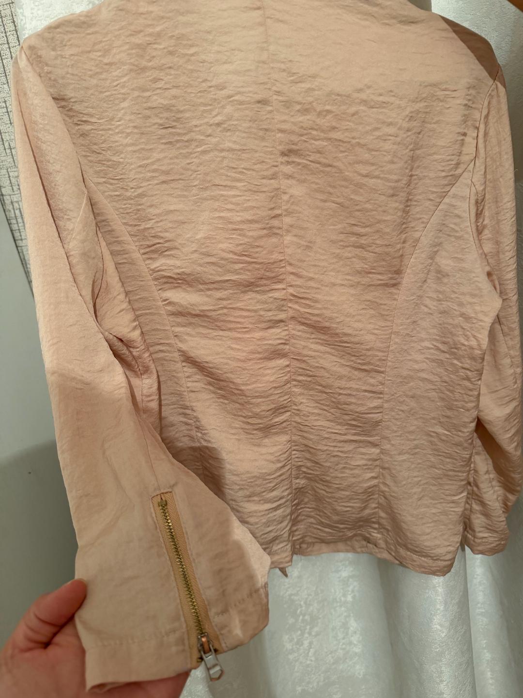 Bershka Ветровка легкая летняя — фото 2