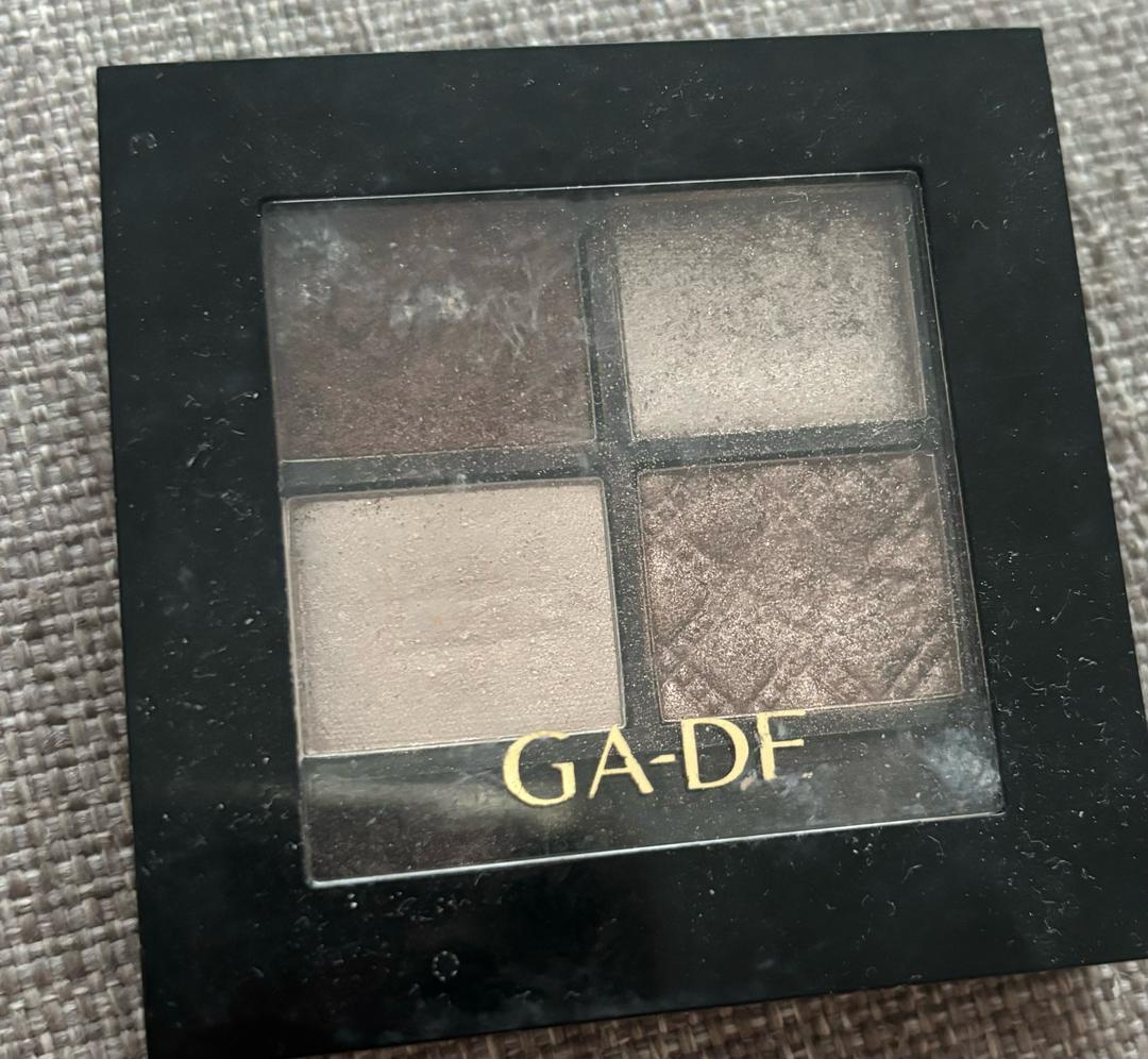 Ga De Палетка теней для век GA-DE Idyllic Soft Satin 35 Natural Glow — фото 2