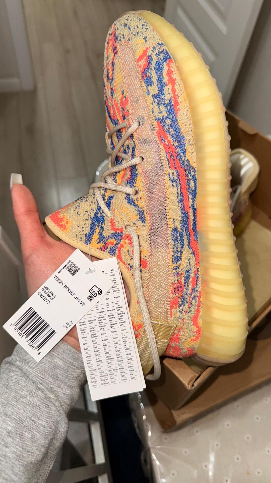 Adidas Yeezy Boost 350V2 кроссовки Adidas Originals — фото 2