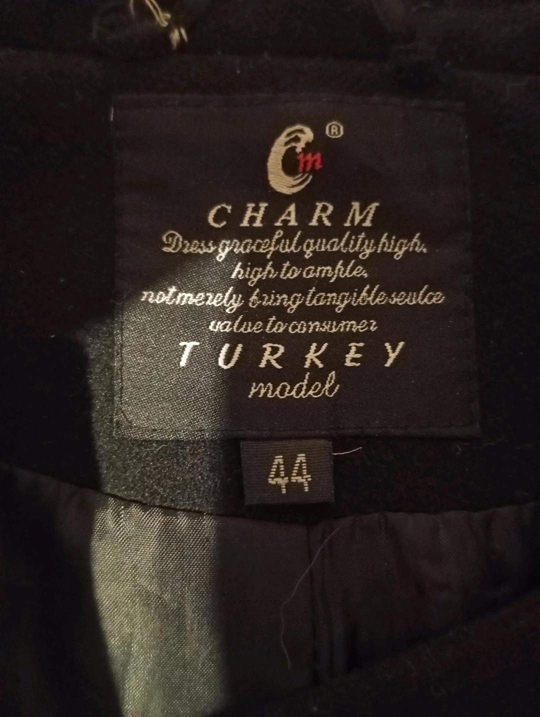 sharm turkey Черное Пальто — фото 2