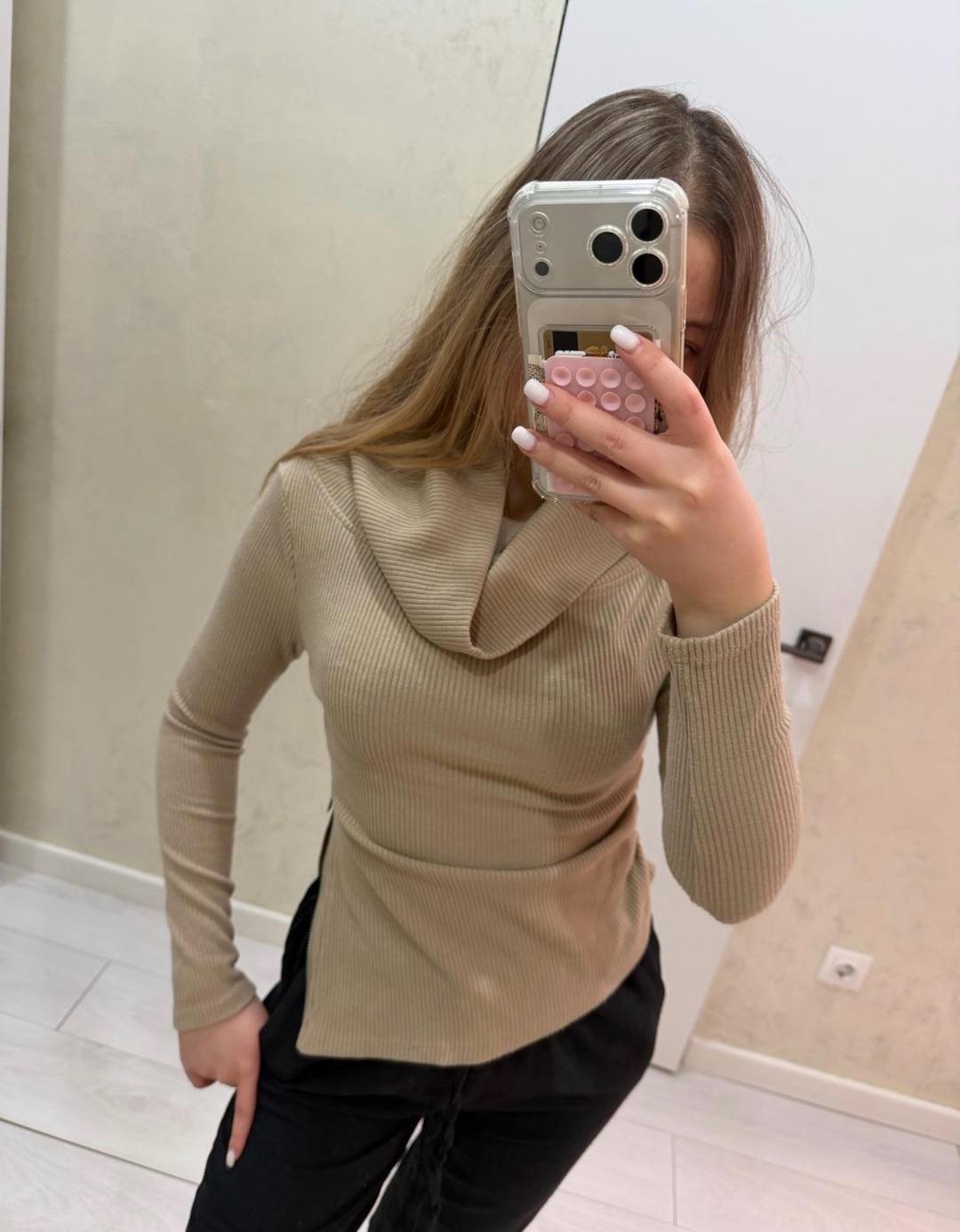 Кофточка с открытыми плечами и молнией — фото 2