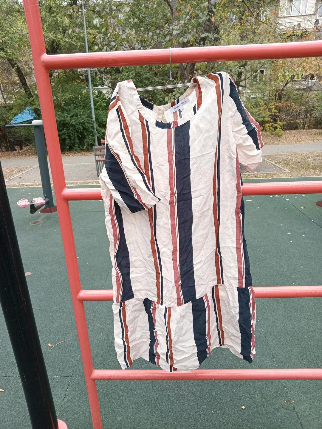 second female Полосатое платье — фото 2