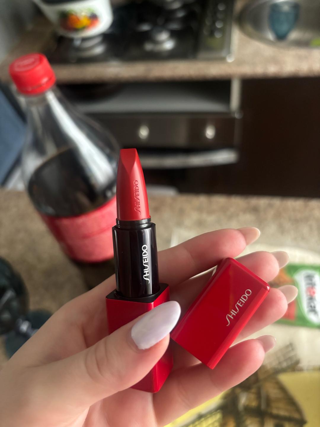 Shiseido Помада глянцевая — фото 2