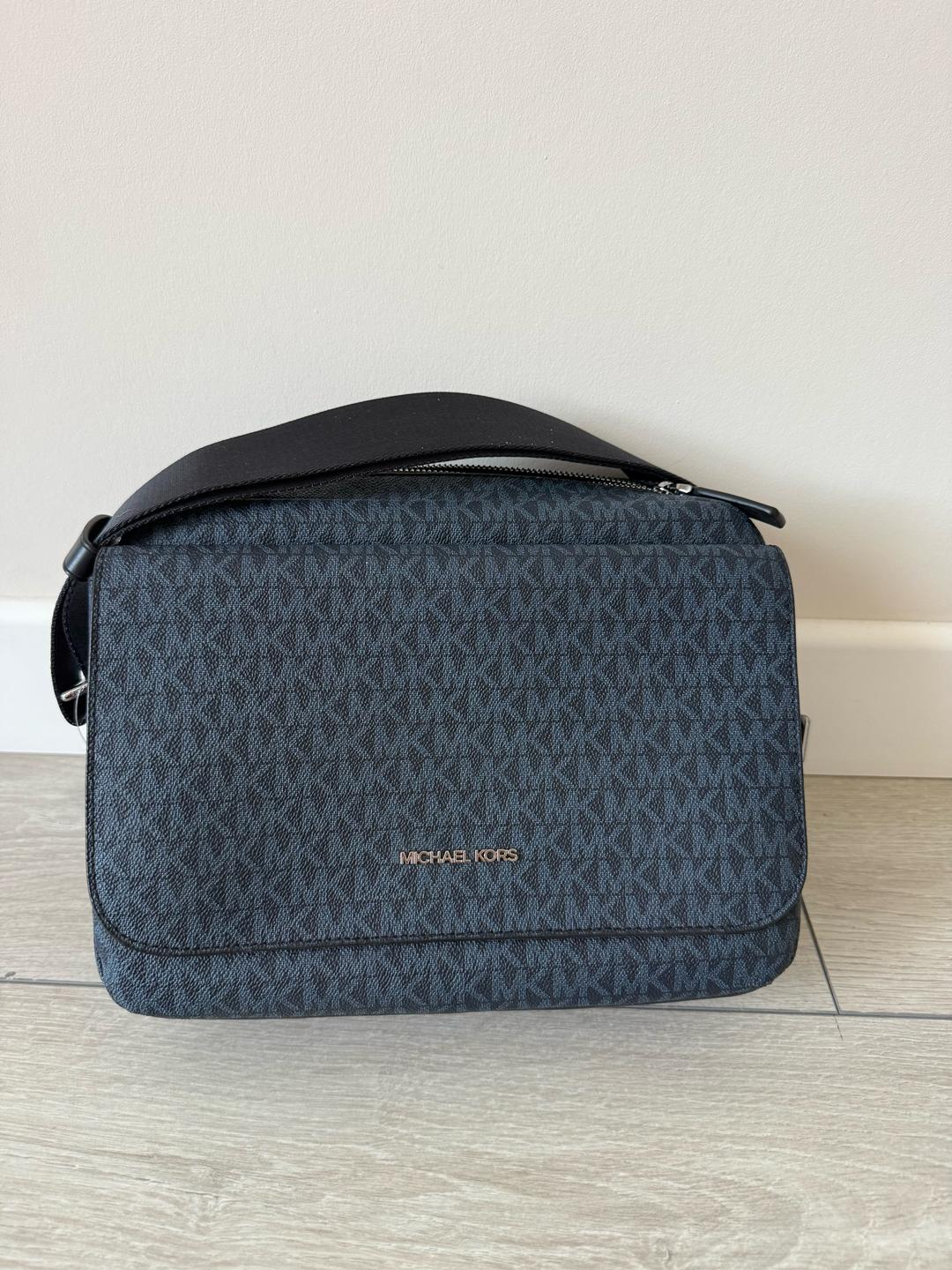 Michael Kors Барсетка Michael Kors Cooper Flap Camera Bag — фото 2