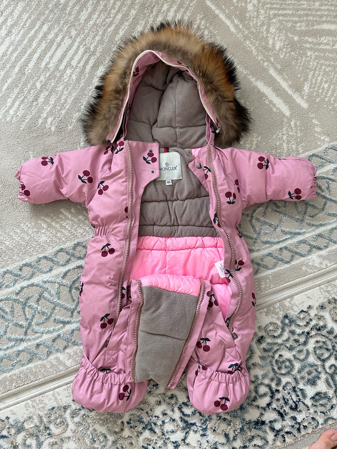 Moncler Комбинезон Moncler для девочки зимний — фото 2