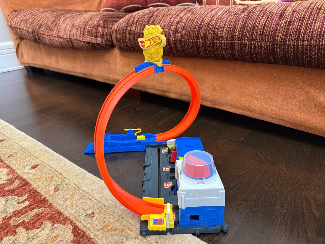 Hot Wheels Игровой набор Hot Wheels Супер Полицейский Участок — фото 2