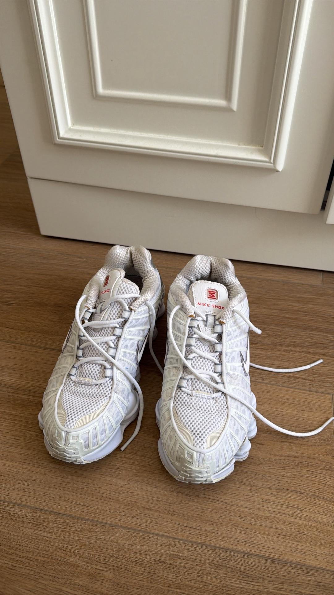 Nike Кроссовки Nike Shox — фото 2
