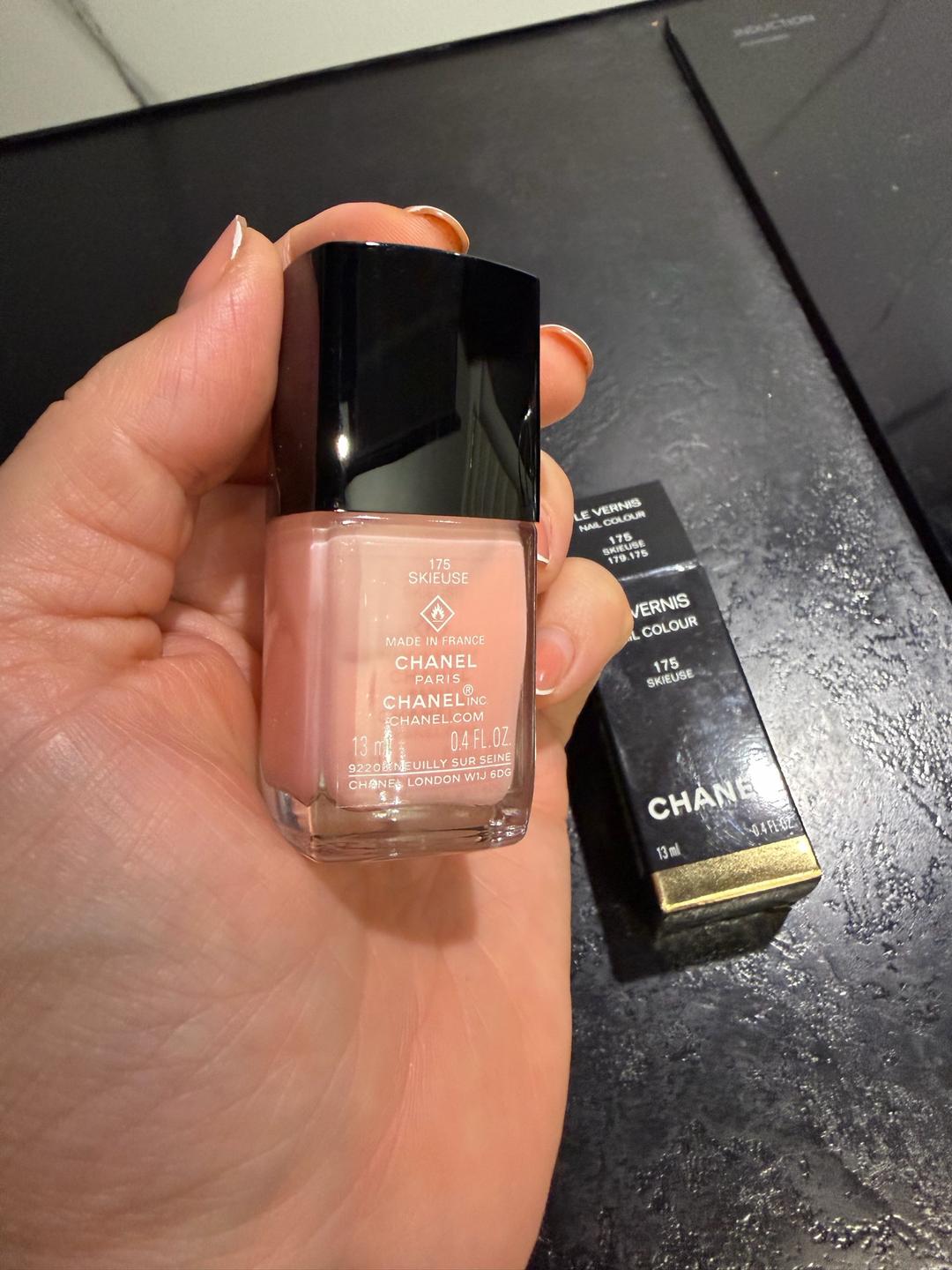 Chanel Лак для ногтей Chanel Le Vernis 175 Skieuse — фото 2