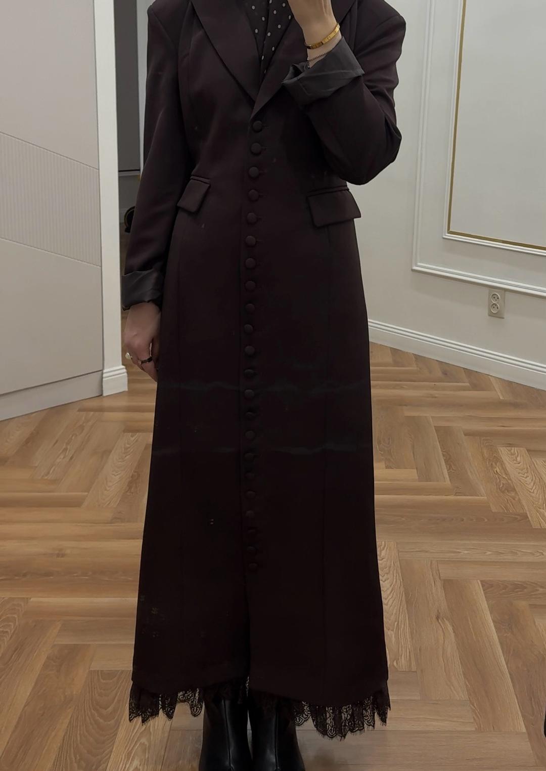 COCO wear Платье макси на пуговицах с кружевным подолом — фото 2