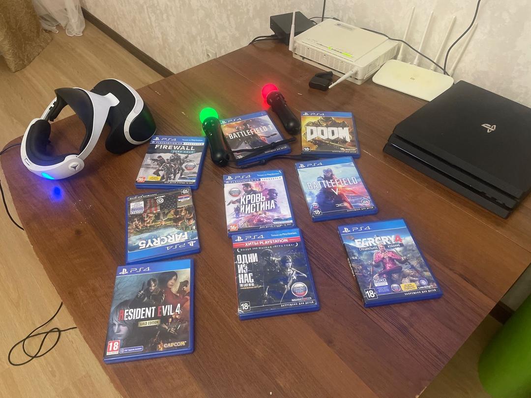 Sony PS4 pro(1 TB)+ VR — фото 2