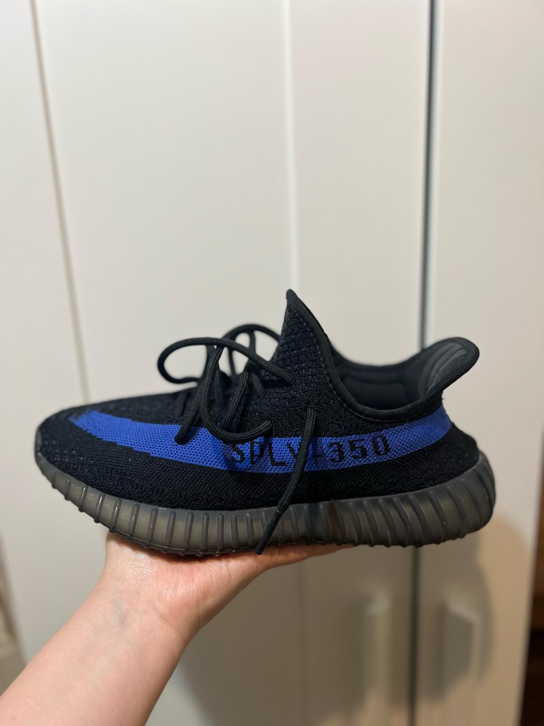 Yeezy Yeezy 350 V2 Dazzling Blue sneakers — фото 2