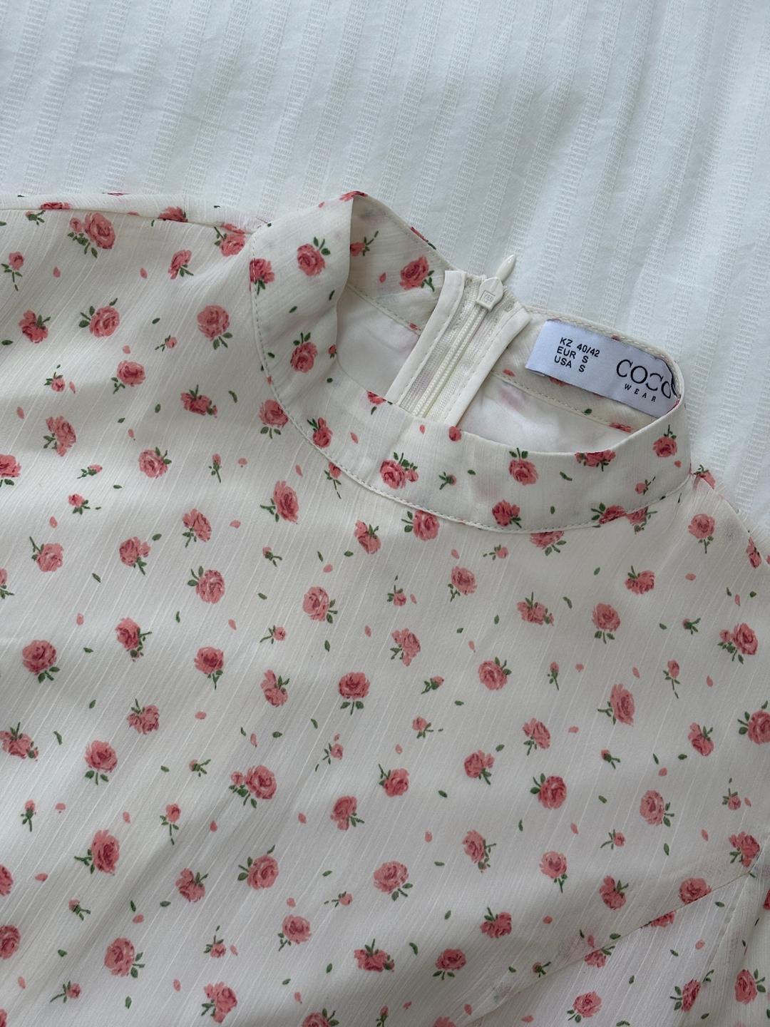 COCO wear Платье COCO WEAR с цветочным принтом и воланами — фото 2