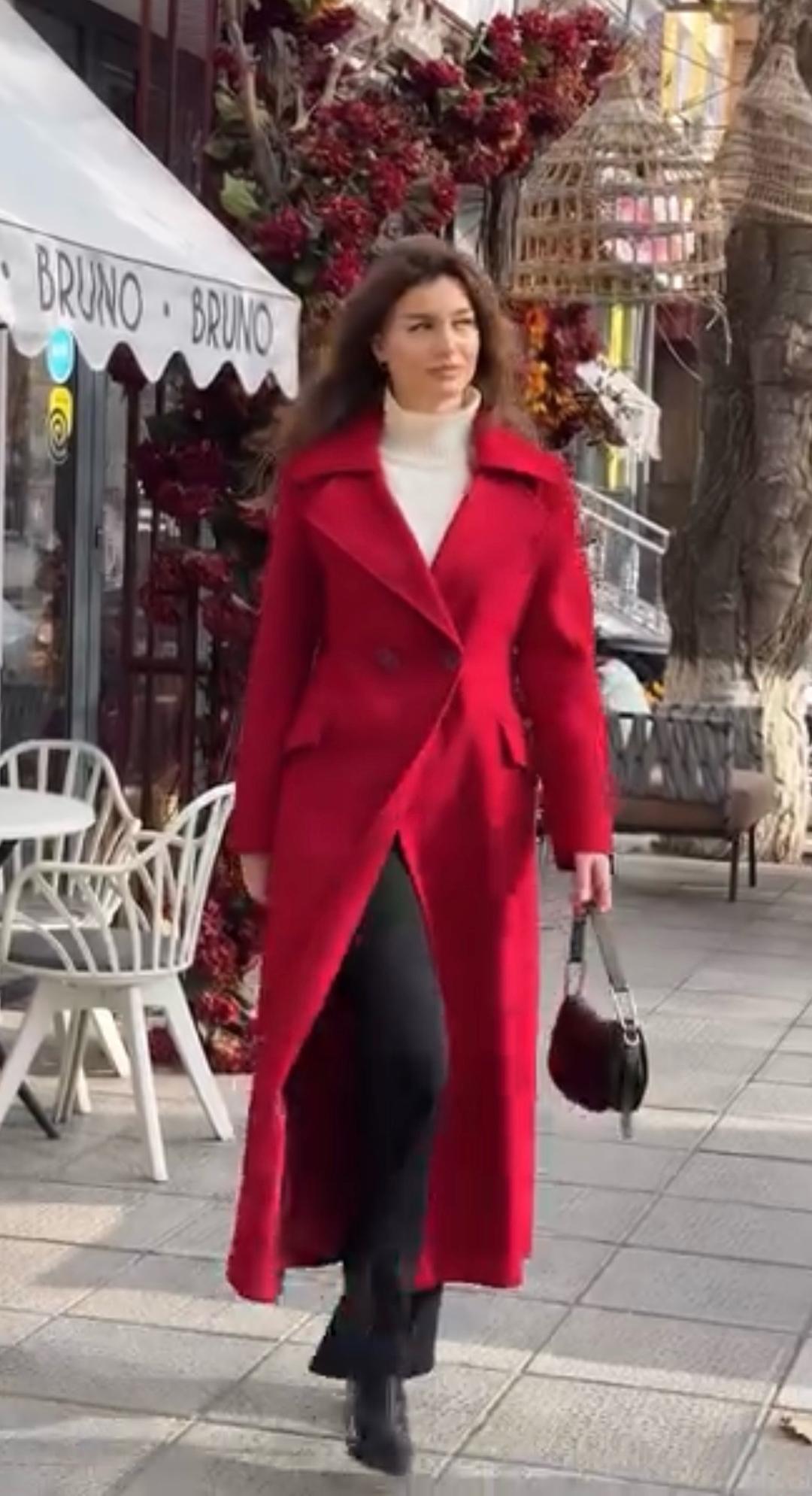 dolce bella красное пальто от бренда Dolce Bella😍 — фото 2