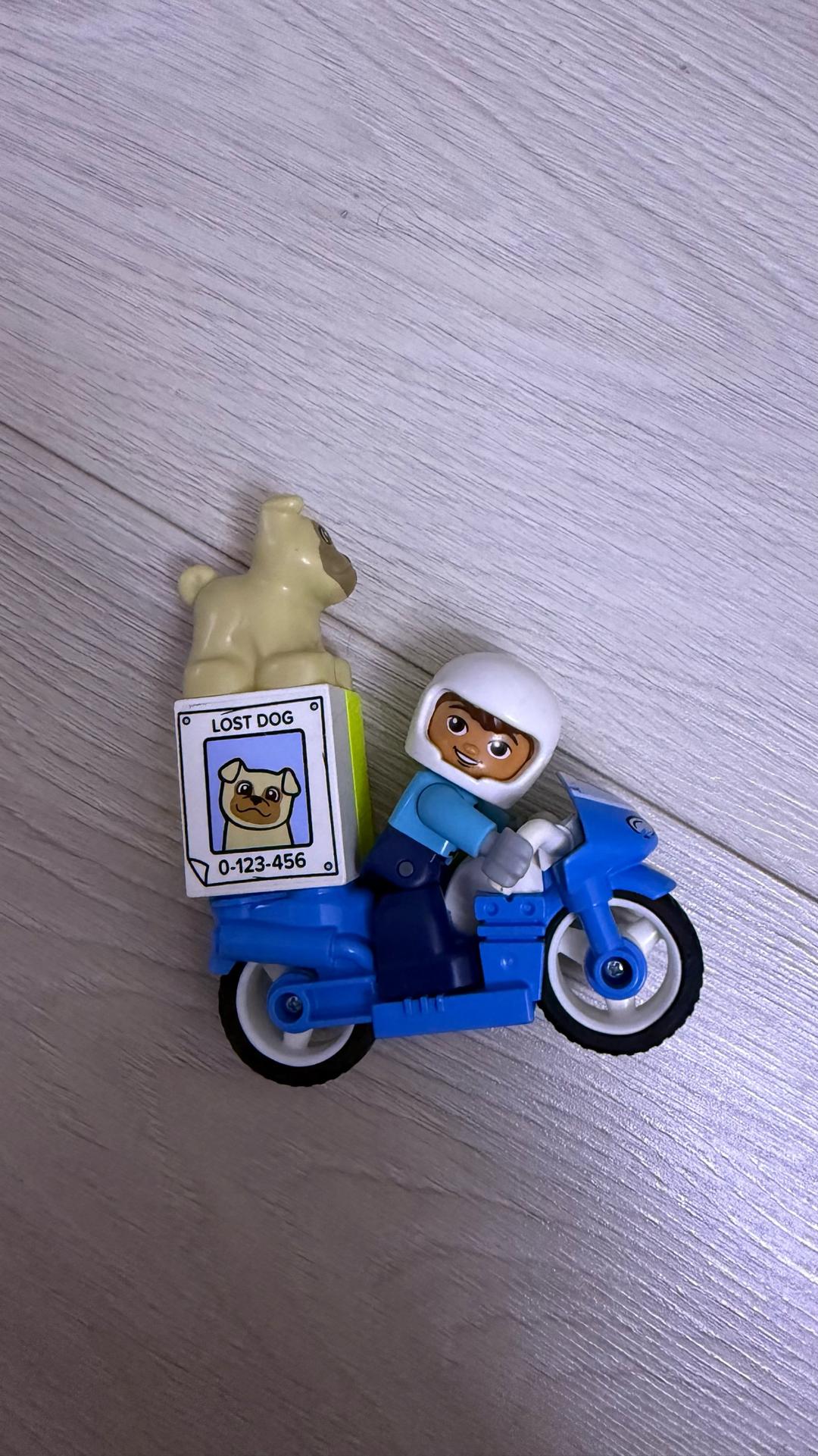 Lego Конструктор LEGO DUPLO Полицейский мотоцикл — фото 2