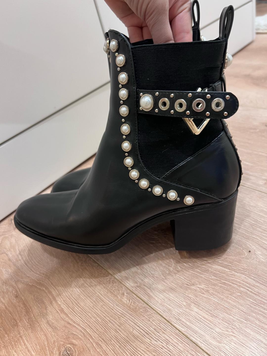 Zara Женские ботинки с декором из жемчуга — фото 2