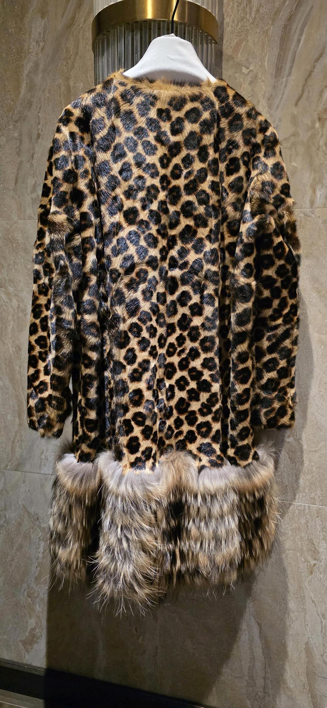 Valentino VALENTINO Шуба — фото 2