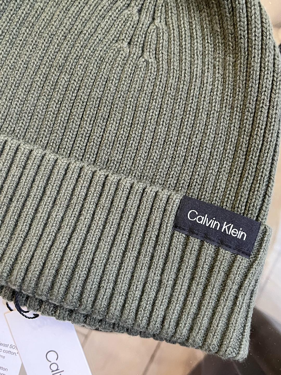 Calvin Klein Новая оригинальная шапка Calvin Klein, с этикеткой — фото 2