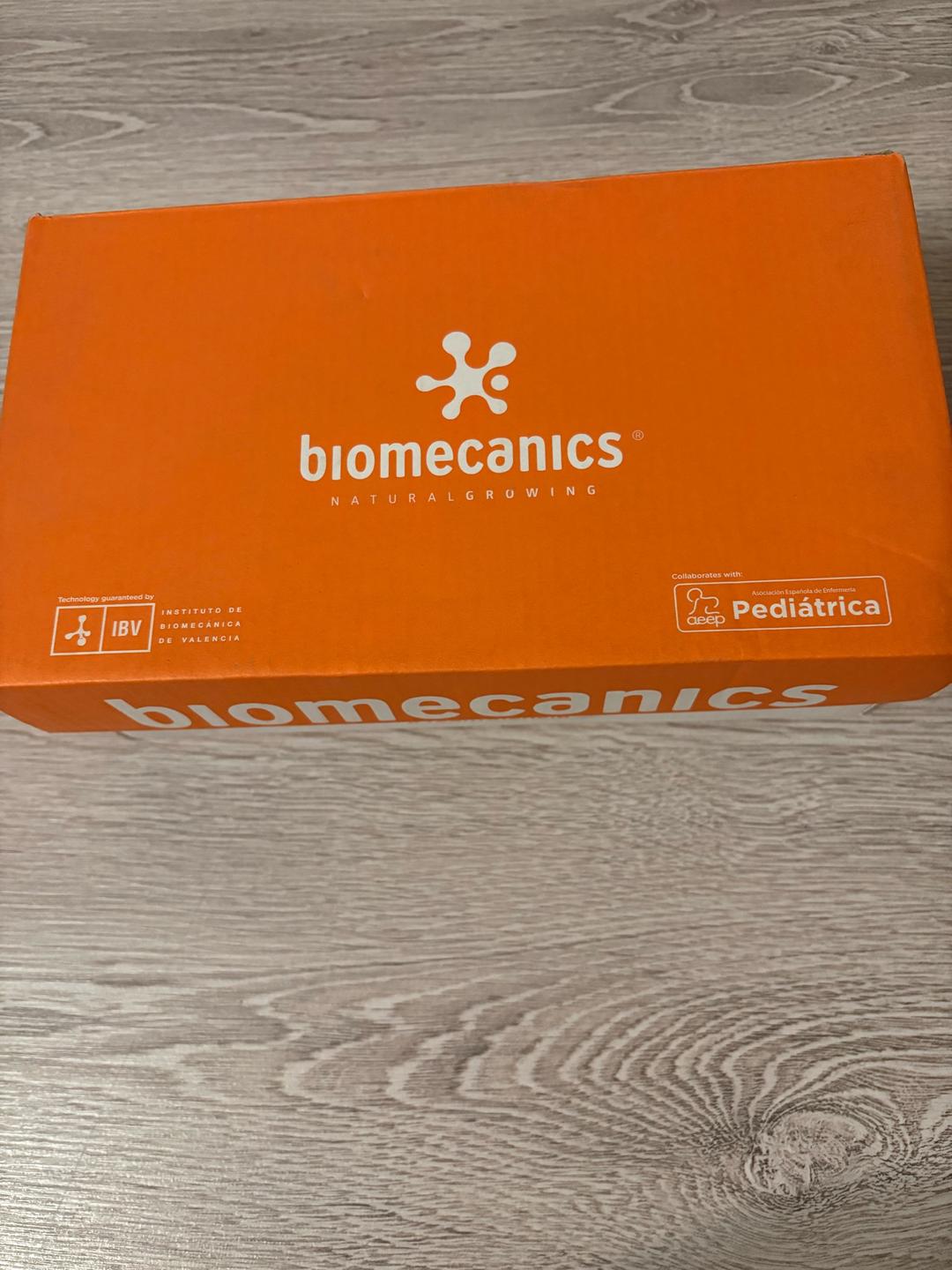 Biomecanics Кожаные сандалии Biomecanics (стелька 16 см) — фото 2
