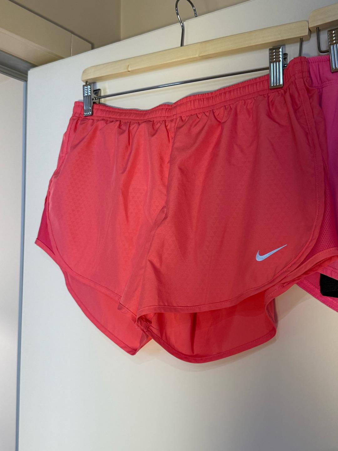 Nike Спортивные шорты Nike — фото 2