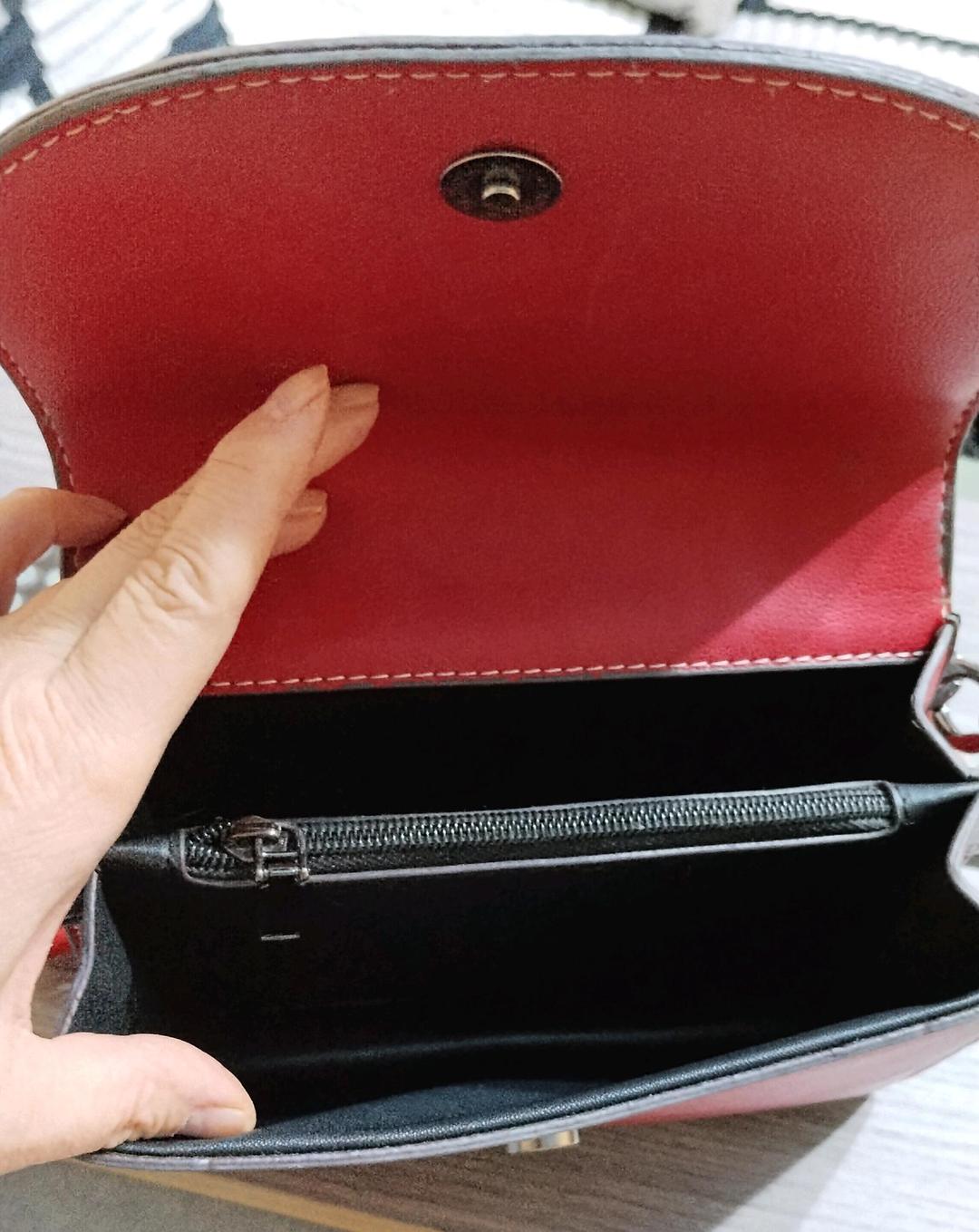 Charles & Keith Сумочка женская — фото 2