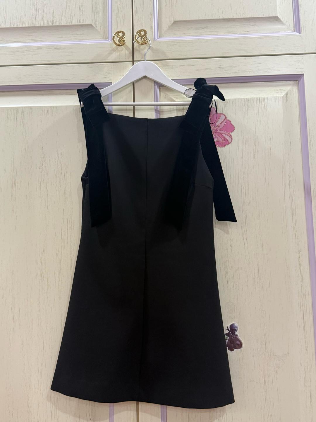 Zara Черное платье с бантами на плечах — фото 2