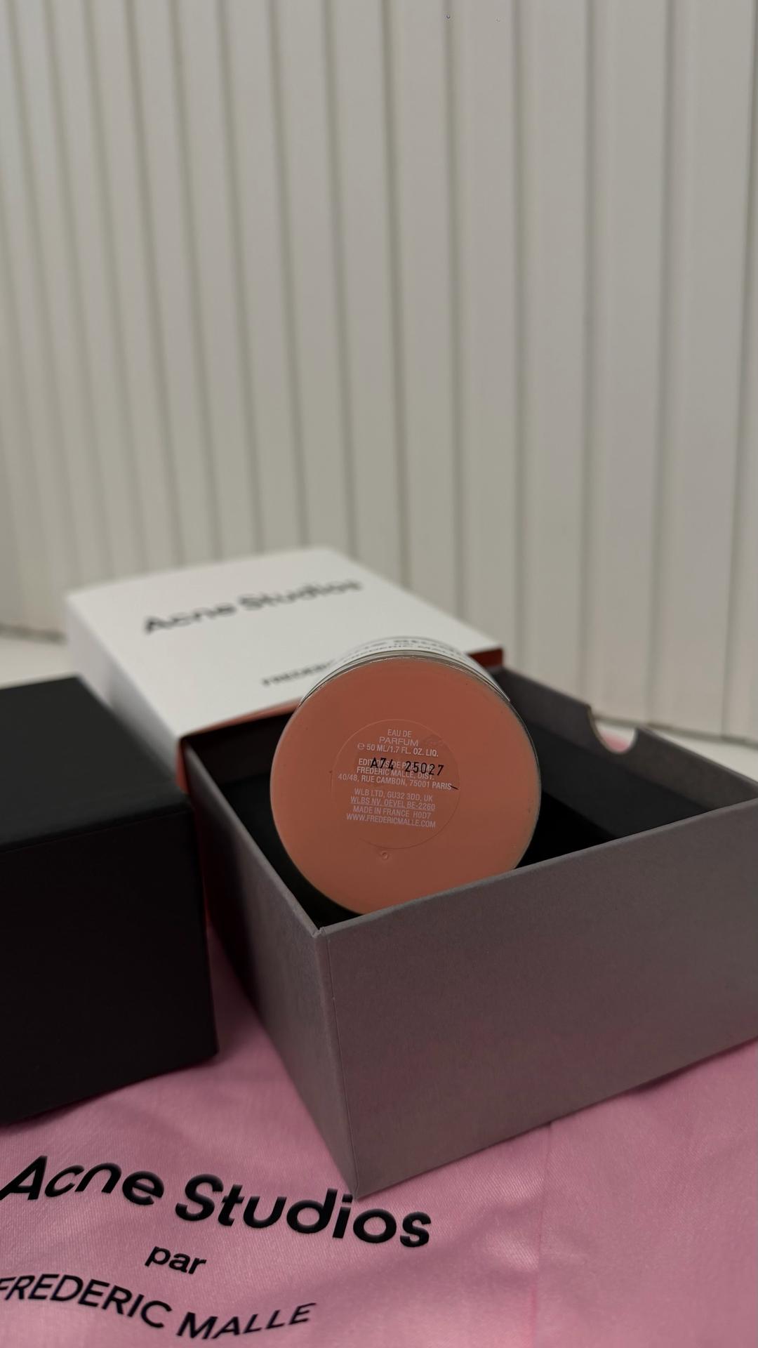 Acne Studios Новый аромат Acne Studios par Frederic Malle 50 мл, оригинал — фото 2