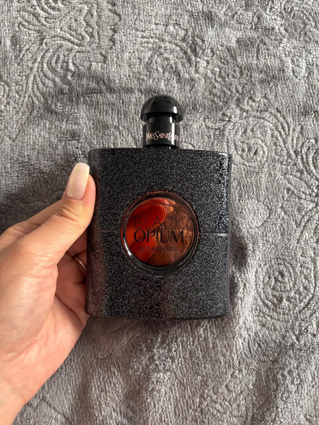 Yves Saint Laurent Yves Saint Laurent Black Opium парфюмерная вода — фото 2