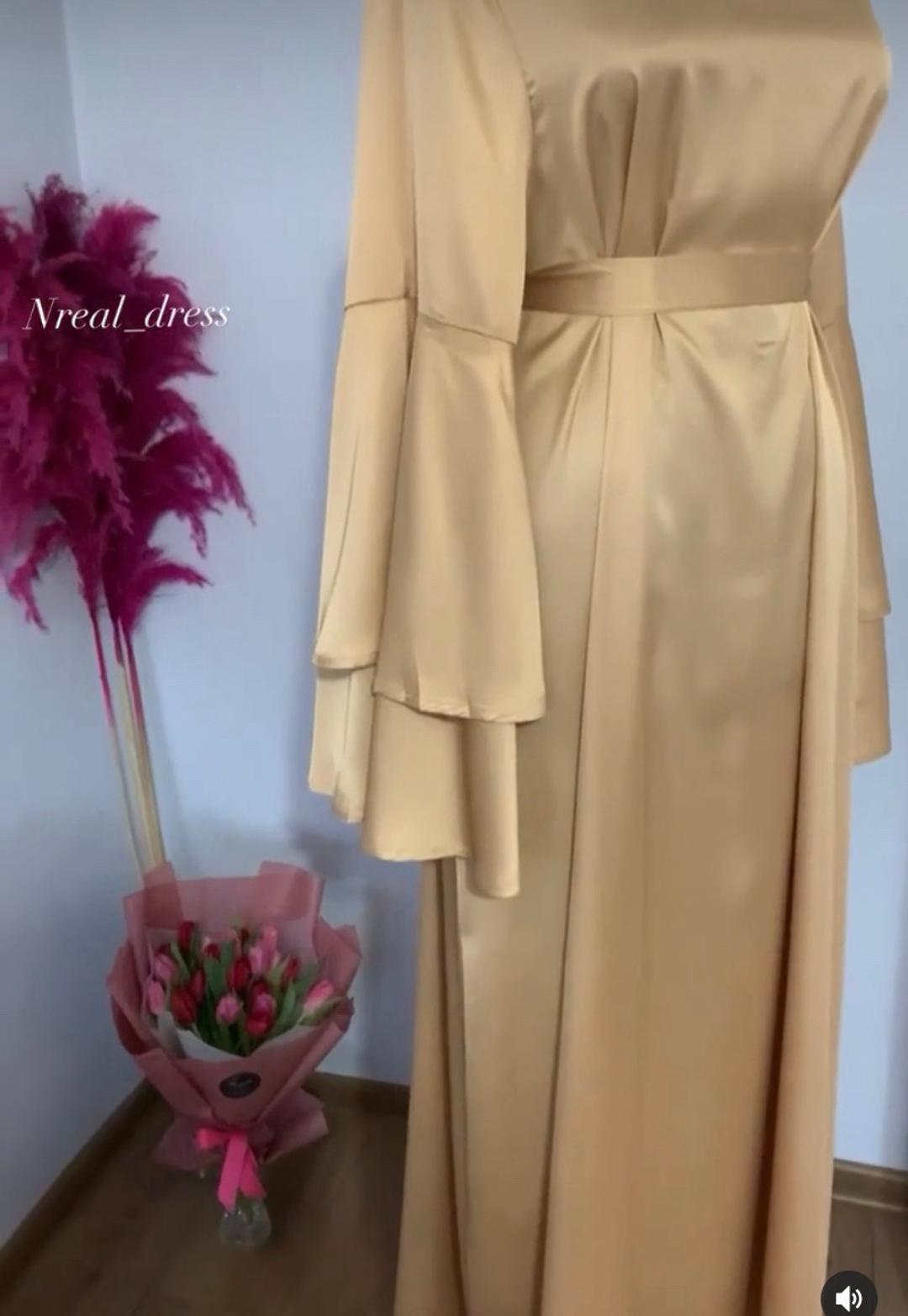 Nreal dress Шикарное вечернее платье 42-S золотистое миди — фото 2