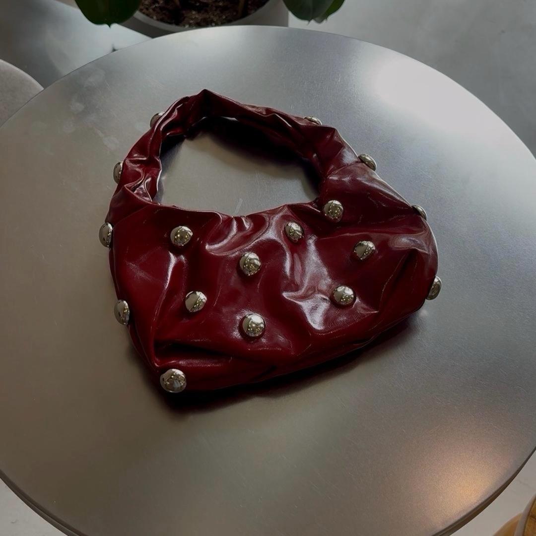 Zara Бордовая сумка с серебристыми деталями — фото 2