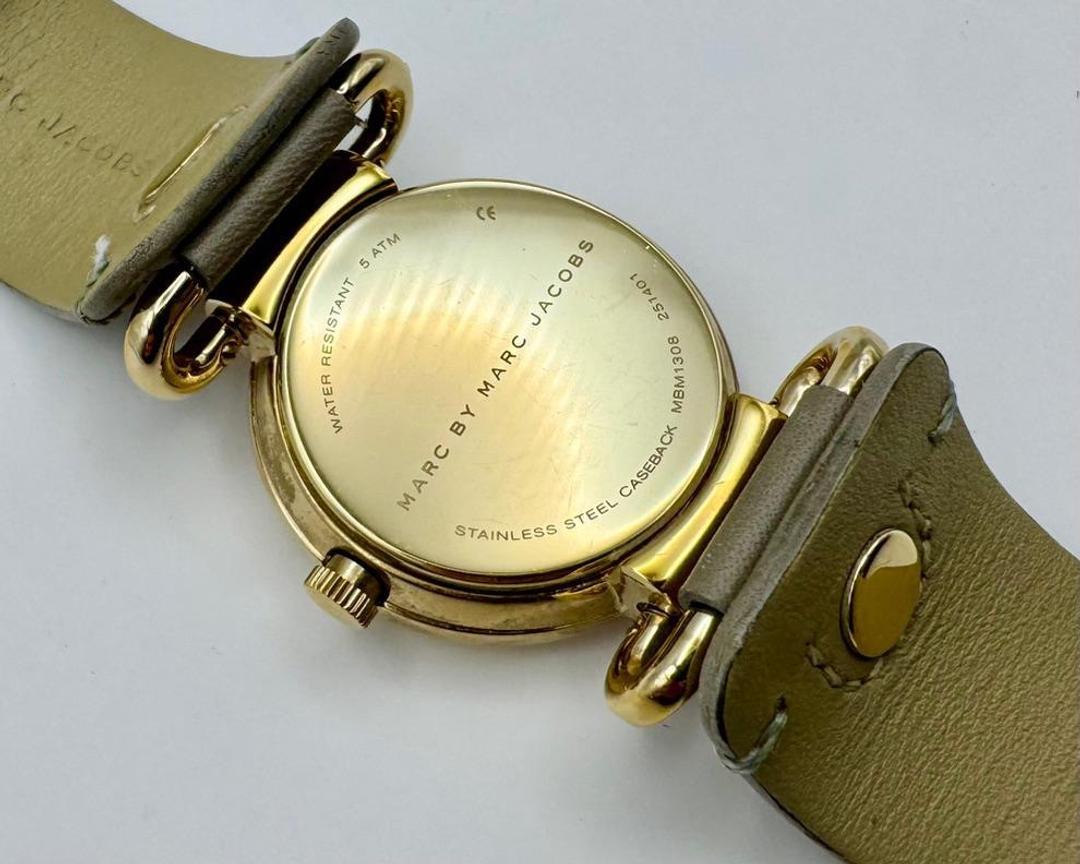 Marc By Marc Jacobs Женские часы MARC BY MARC JACOBS — фото 2