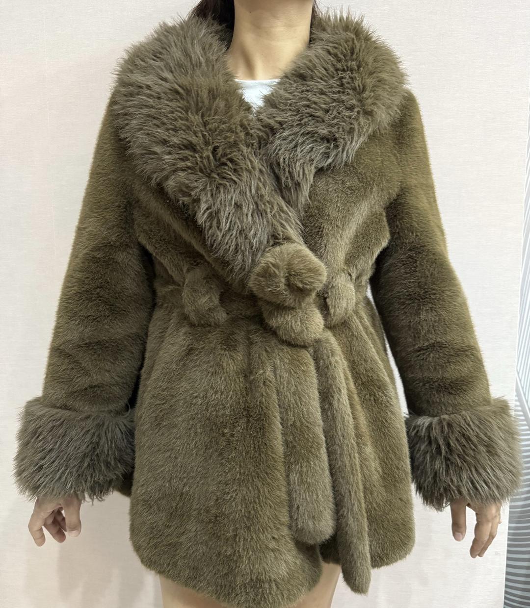 Нет бренда Продам шубу — фото 2