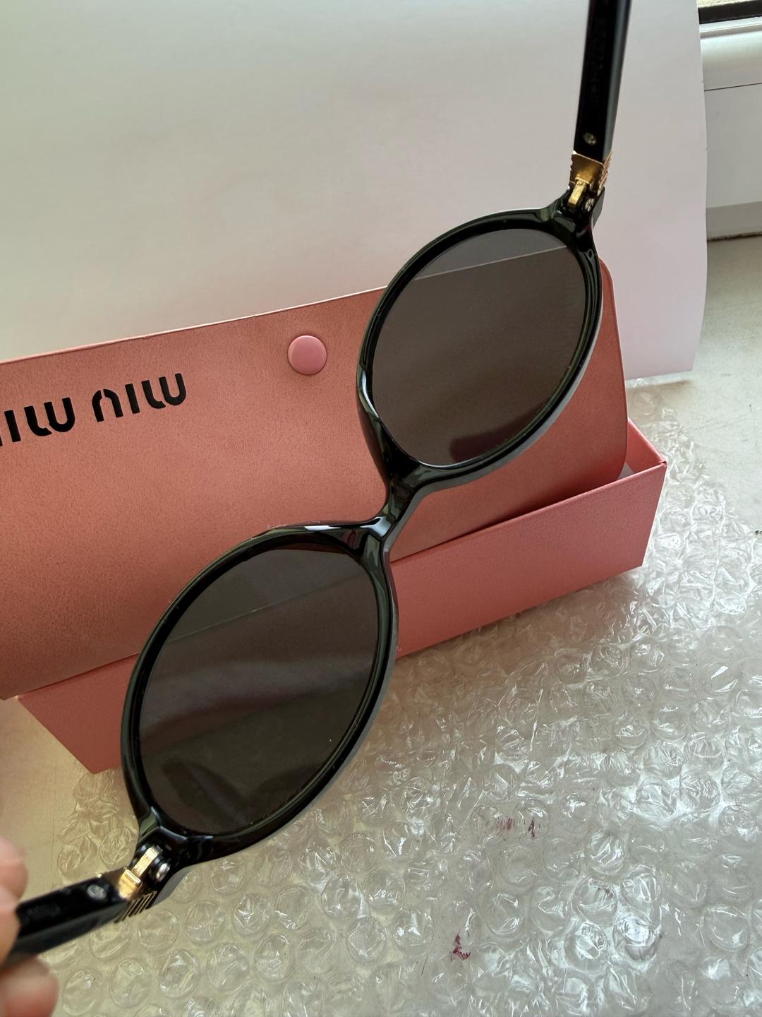 Нет бренда Солнцезащитные очки Miu Miu — фото 2