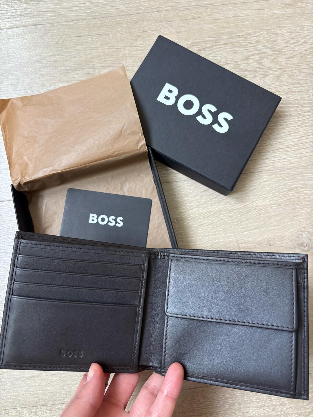 Hugo Boss Портмоне мужское BOSS — фото 2