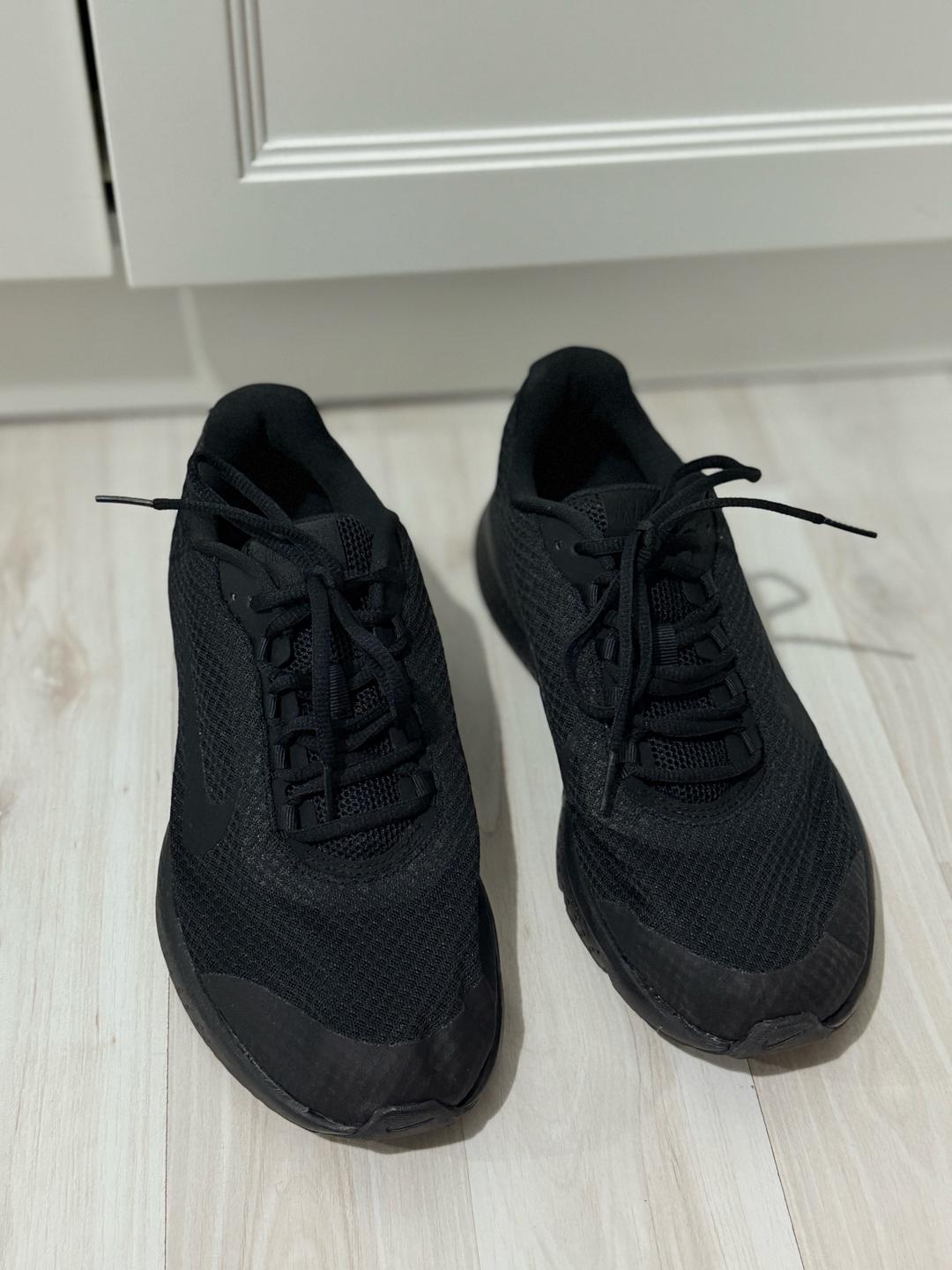 Nike Nike RunAllDay оригинал Мужские кроссовки — фото 2