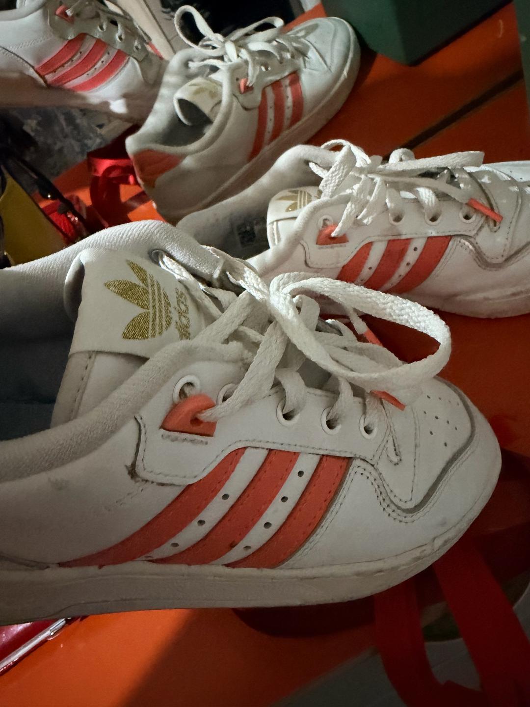 Adidas Женские кроссовки adidas — фото 2