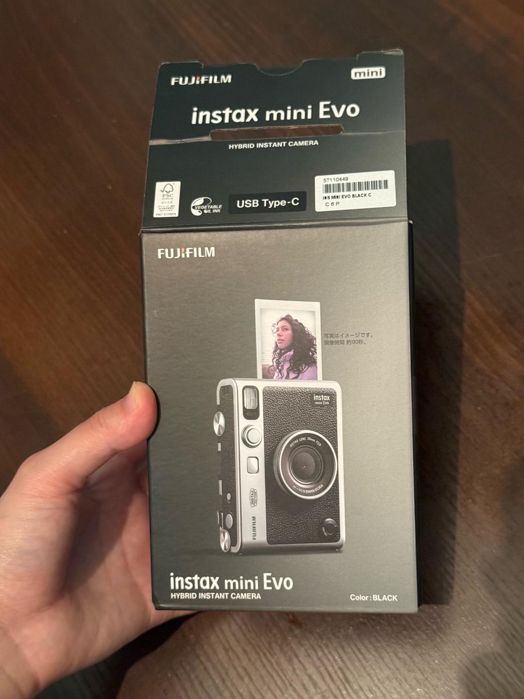 Instax Фотокамера моментальной печати Fujifilm Instax Mini Evo черный — фото 2