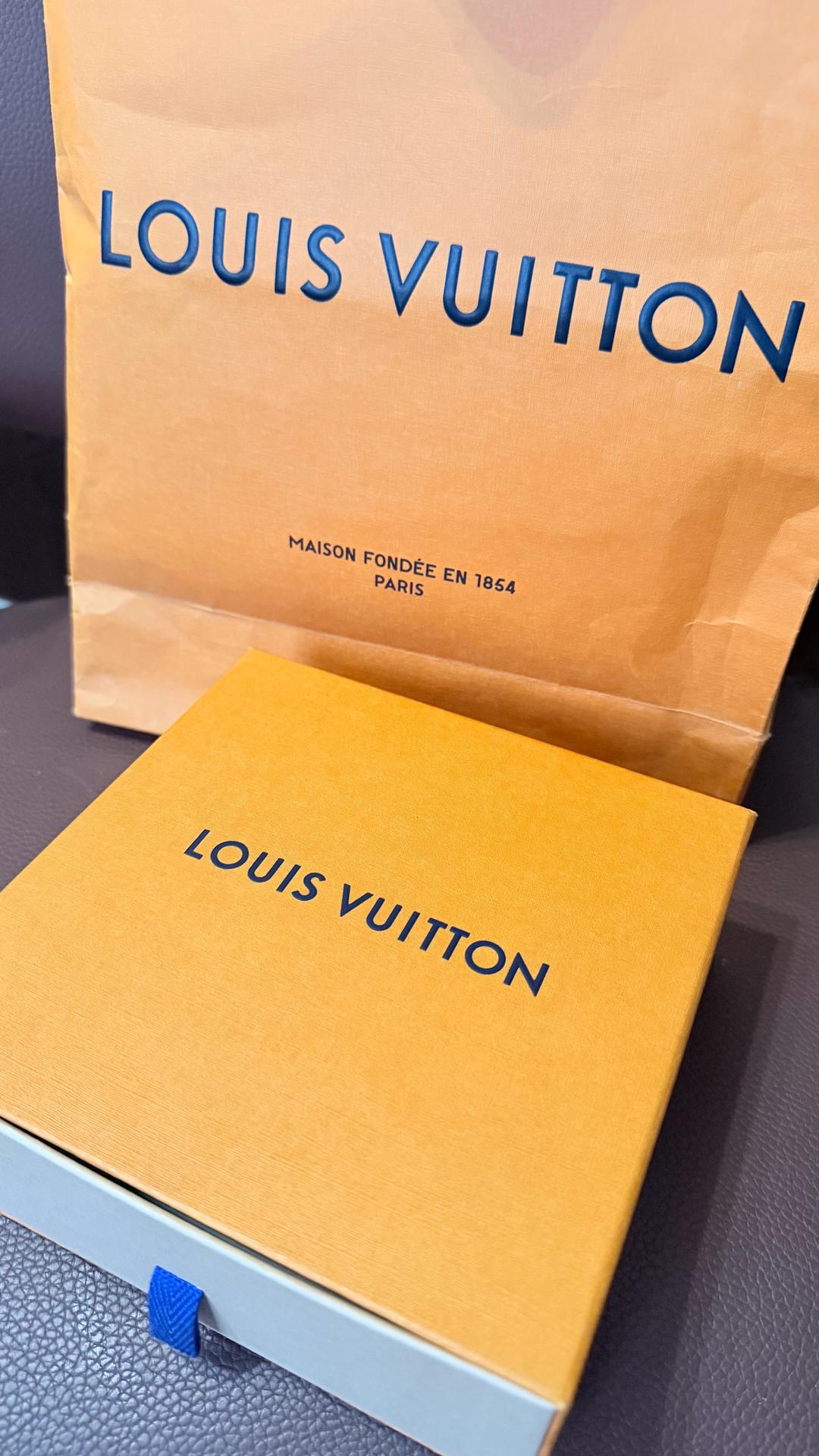 Louis Vuitton Пакет и коробка Louis Vuitton от ремня — фото 2