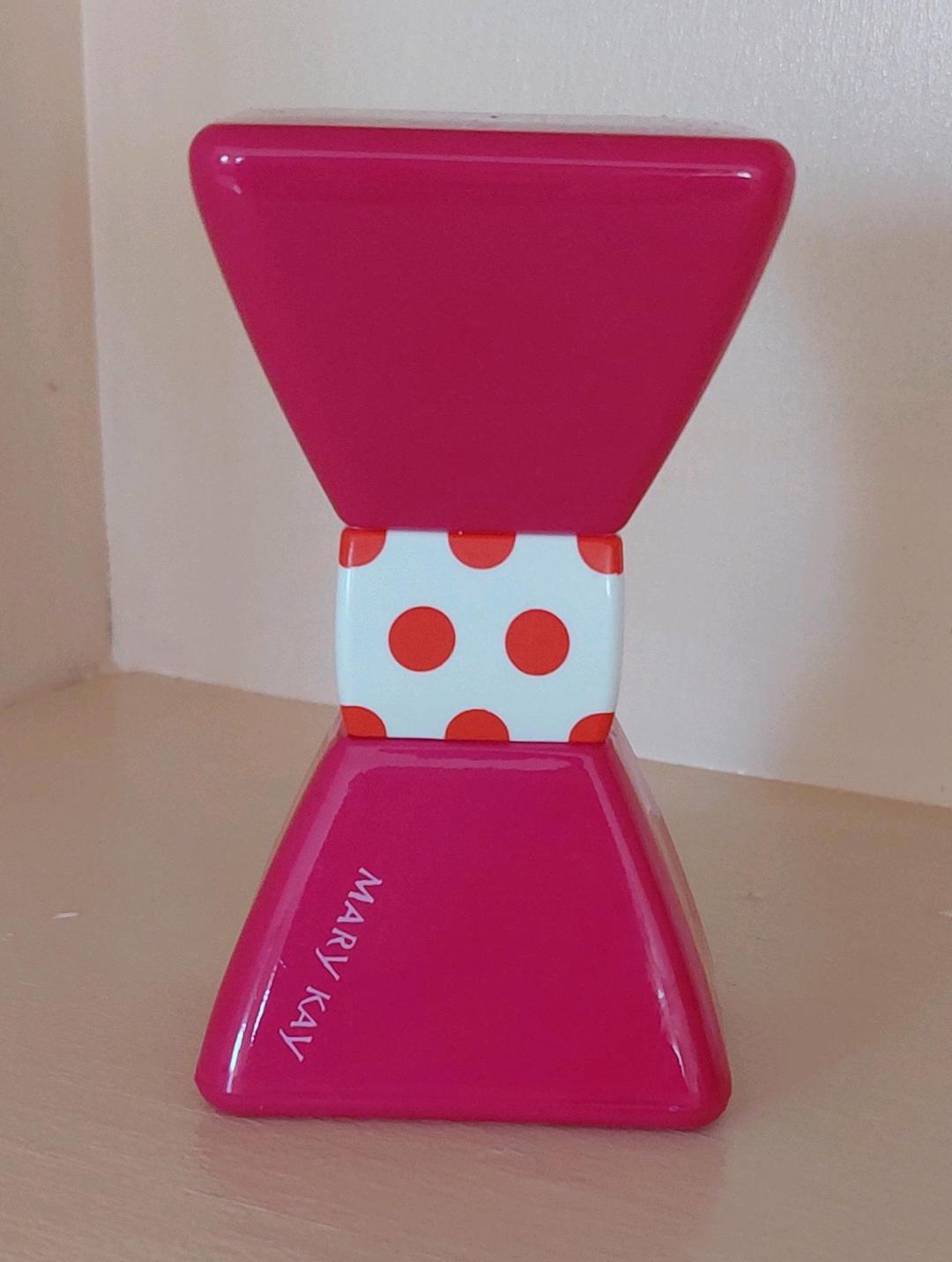 Mary Kay. Туалетная вода Eau So Cute от компании Mary Kay. — фото 2