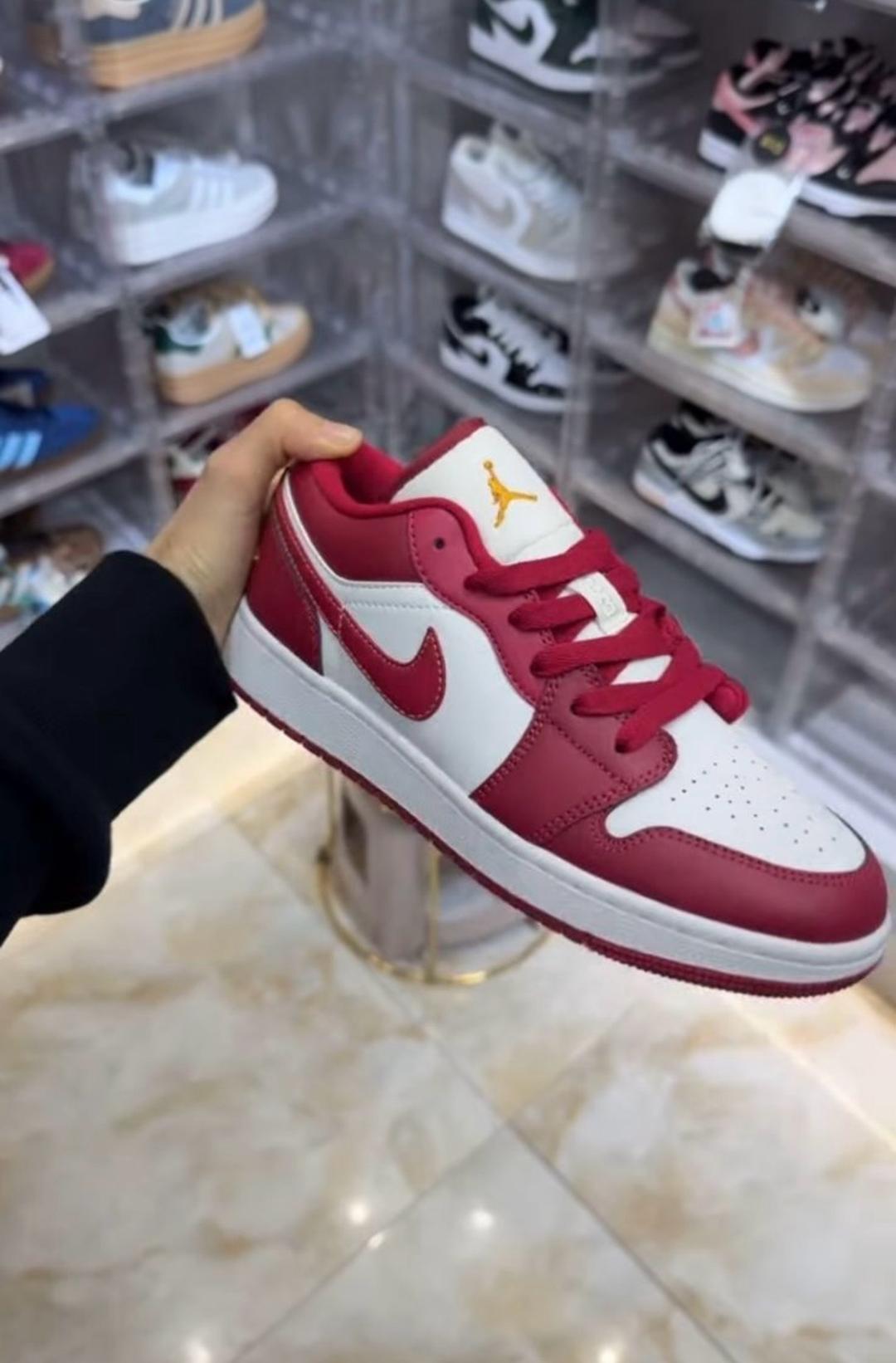 Nike Продам найк кеды заказывала через байера новые размер 39 25 см по стельке — фото 2