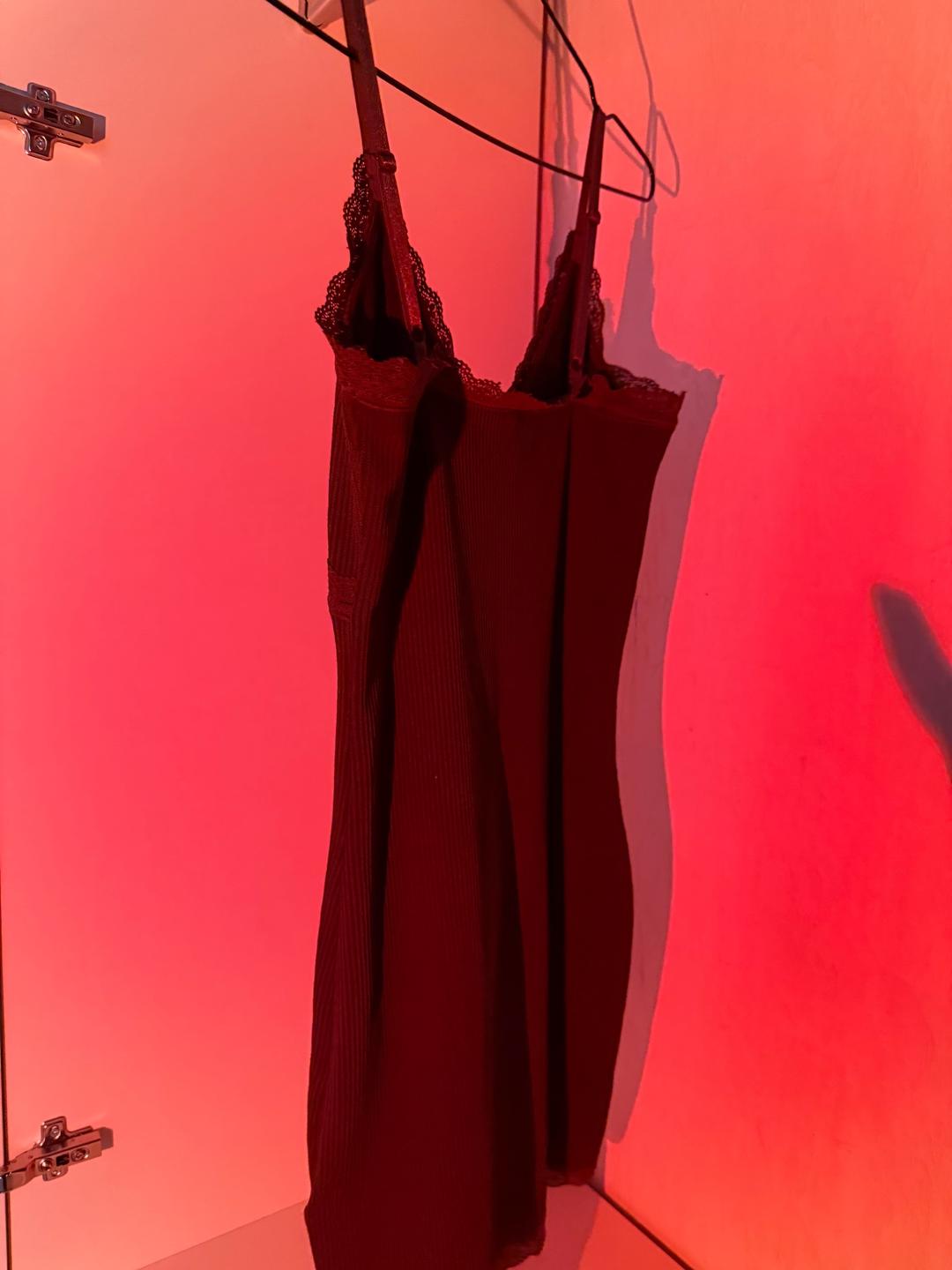 H&M платье коричневое скимс от бренда hm — фото 2