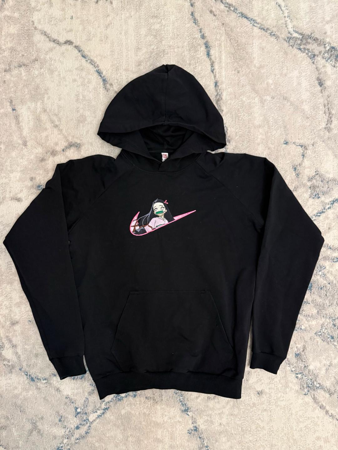 Нет бренда Худи с вышивкой «Nike x Незуко Камадо» — фото 2