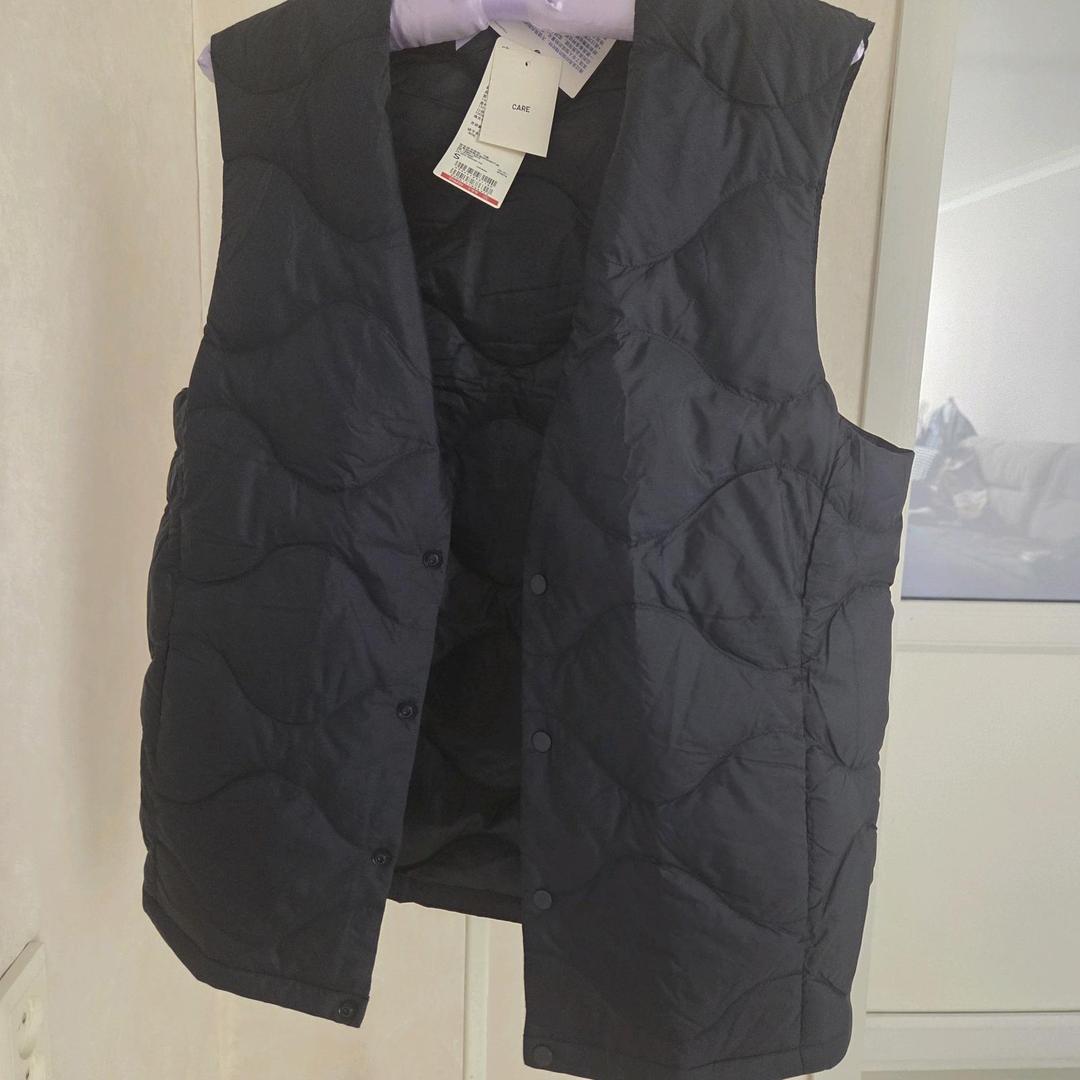 Unicqlo Продам жилет Uniqlo — фото 2