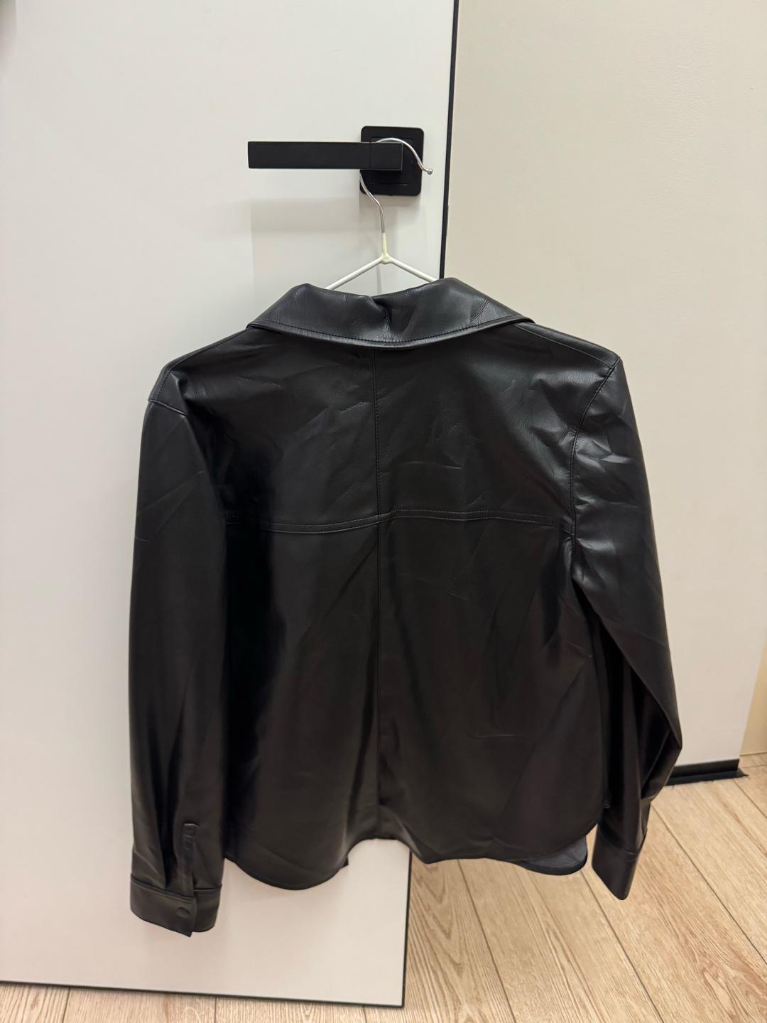 H&M Кожаная рубашка из экокожи — фото 2