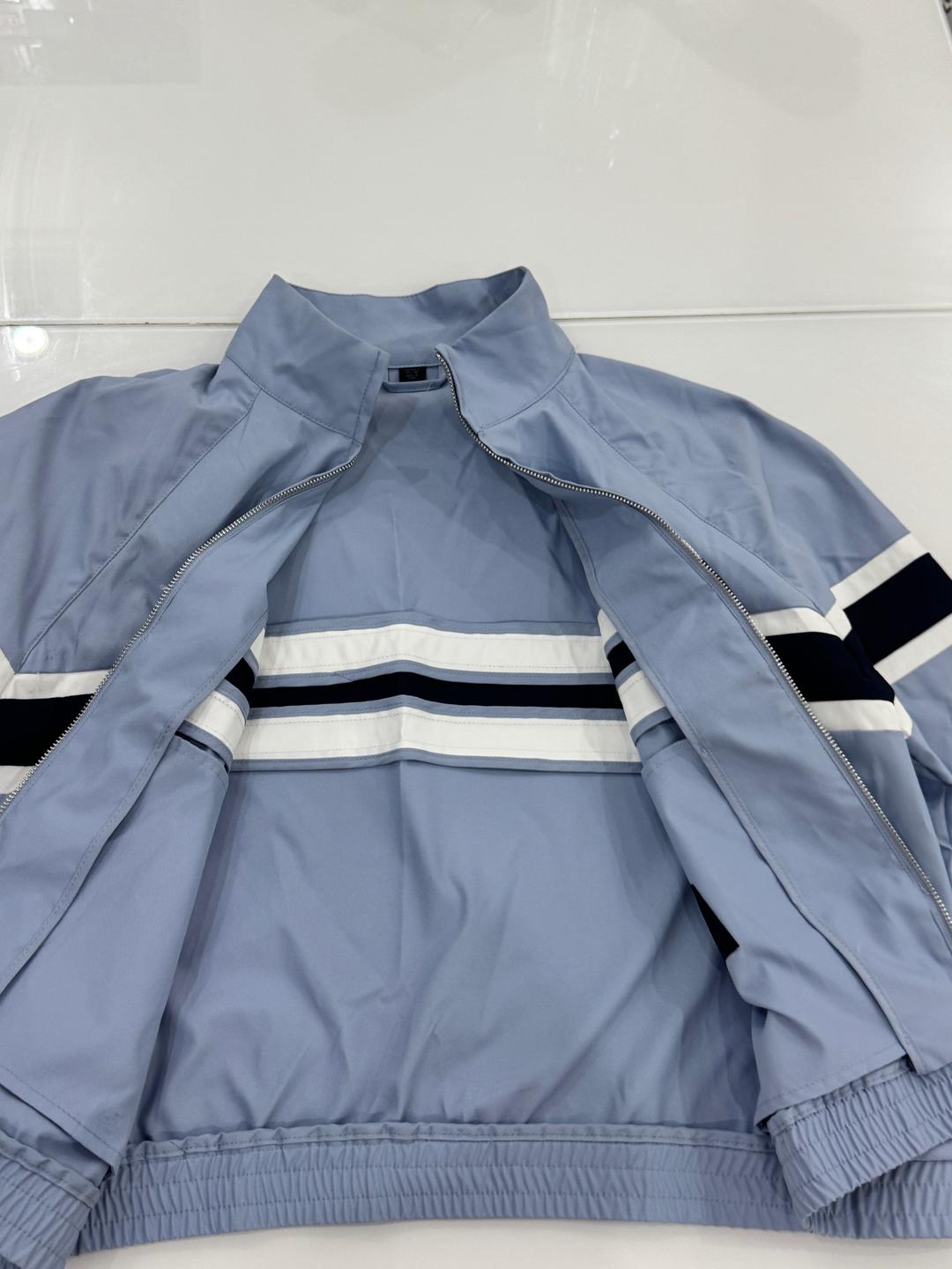Zara Женская спортивная куртка-ветровка — фото 2