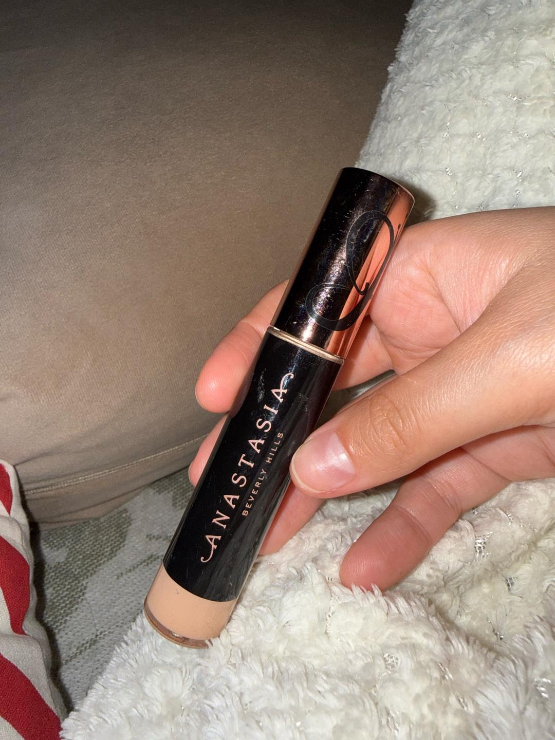 Anastasia Beverly Hills Консилер Anastasia Beverly Hills — фото 2
